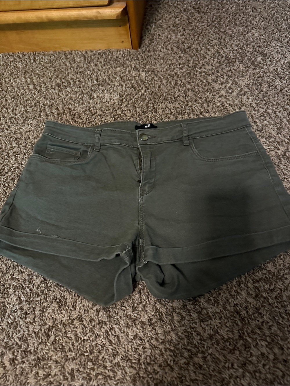 H&M Olive Green Rolled-Hem Denim Shorts